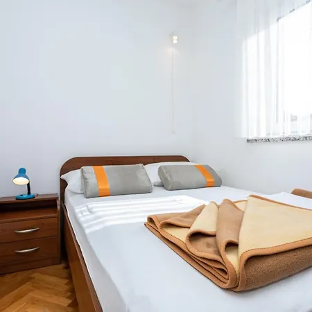 Crnekovic Ii Popa Dorcica Apartment