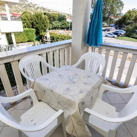 Apartment Crnekovic Ii Popa Dorcica Baska (Krk)