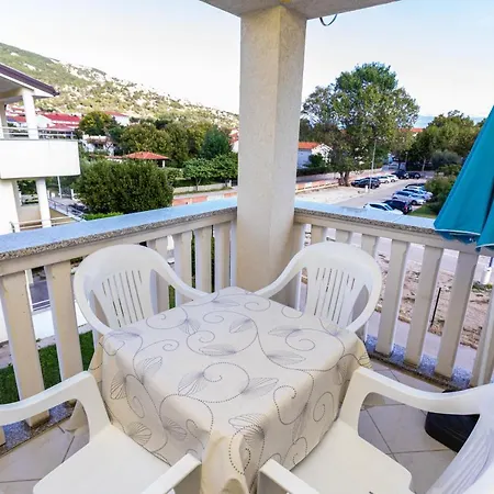 Apartment Crnekovic Ii Popa Dorcica Baska (Krk)