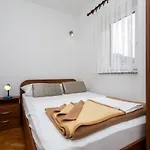 Crnekovic Ii Popa Dorcica Apartamento