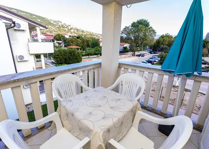 Apartman Crnekovic Ii Popa Dorcica Baska (Krk)